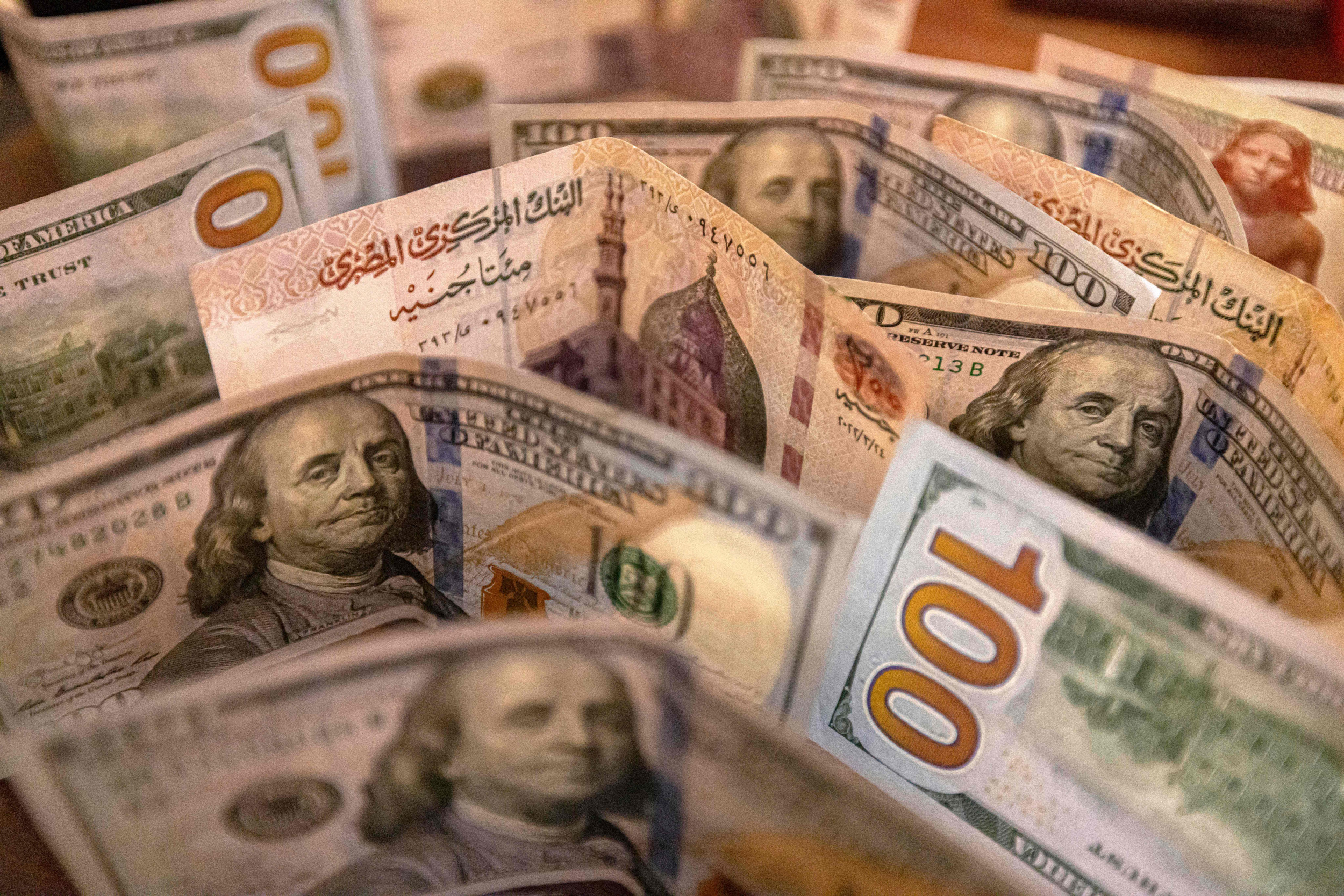 سعر الدولار في مصر اليوم الخميس 5-12-2024 في البنوك المُختلفة.. هدوء في تعاملات البيع والشراء