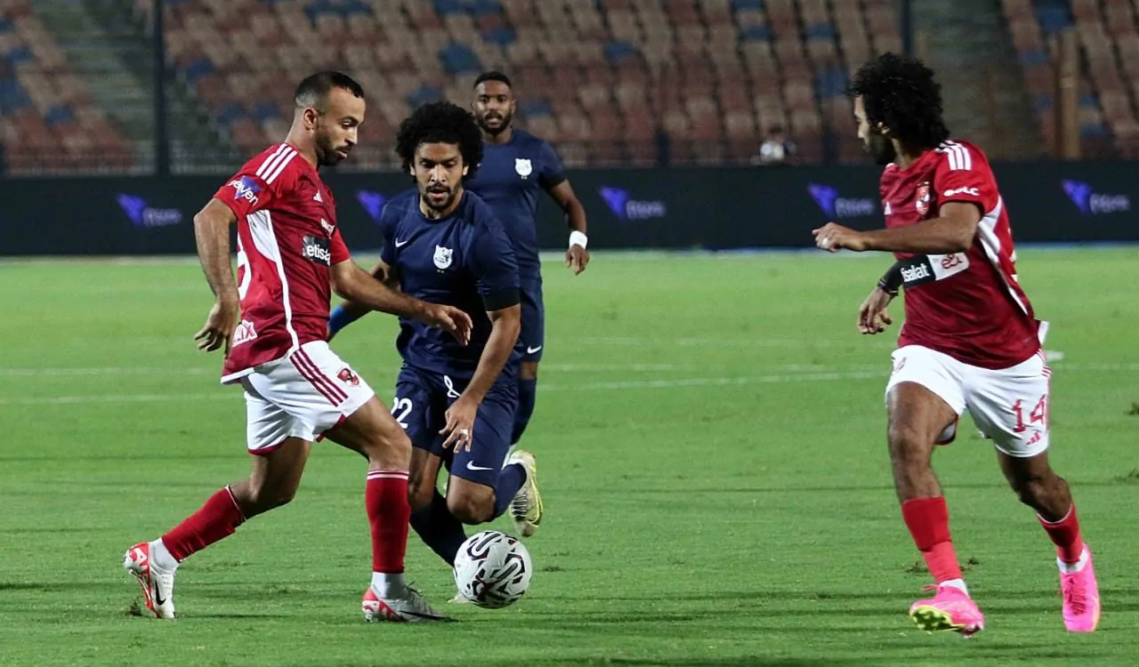 القنوات الناقلة لمباراة الأهلي وإنبي اليوم بالجولة الـ7 من الدوري المصري الممتاز 2024-2025