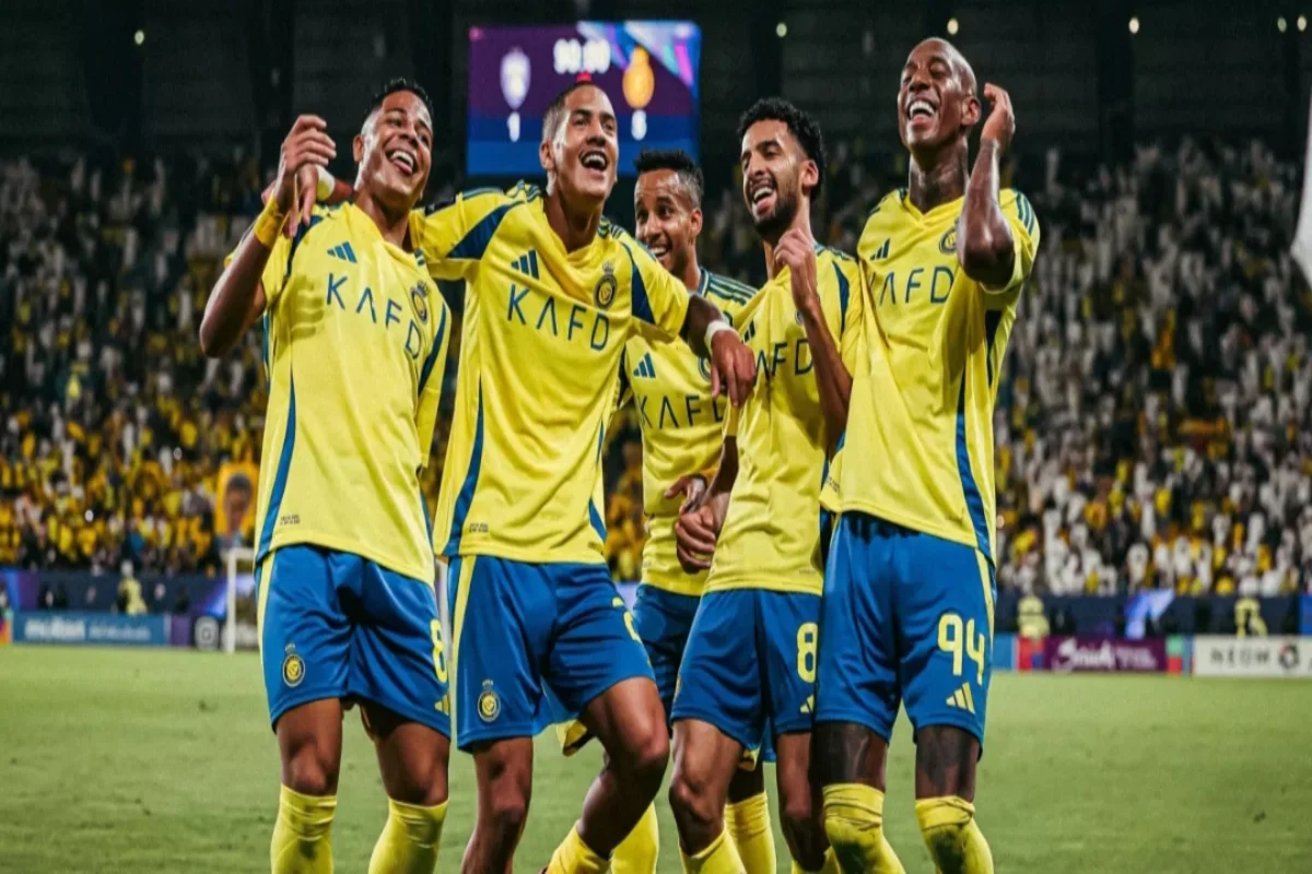 صدمة كروية: النصر يخطف الخيبري من بين يدي الهلال!